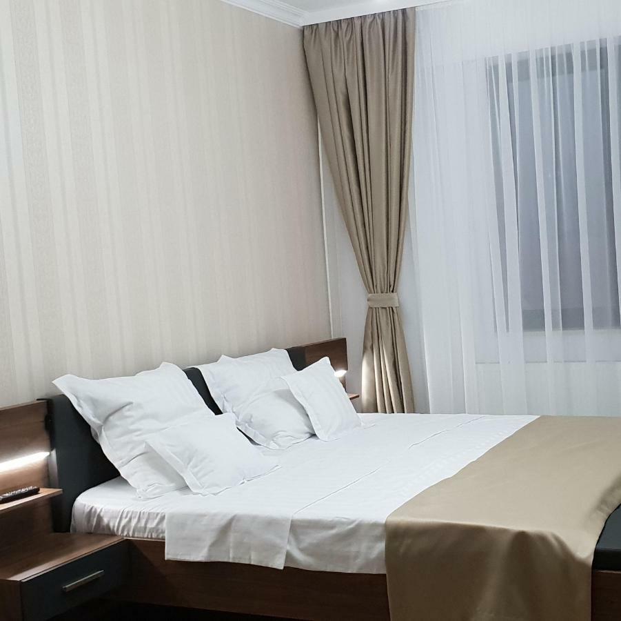 Apartament Laura Solid House Мамая Экстерьер фото